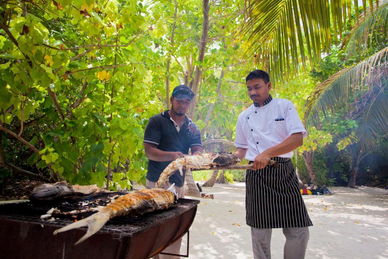 Kaani Village & Spa Maafushi Exterior photo